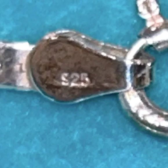 18” Sterling Silver Herringbone Chain Necklace - 525 from Italy - Picture 6 of 10